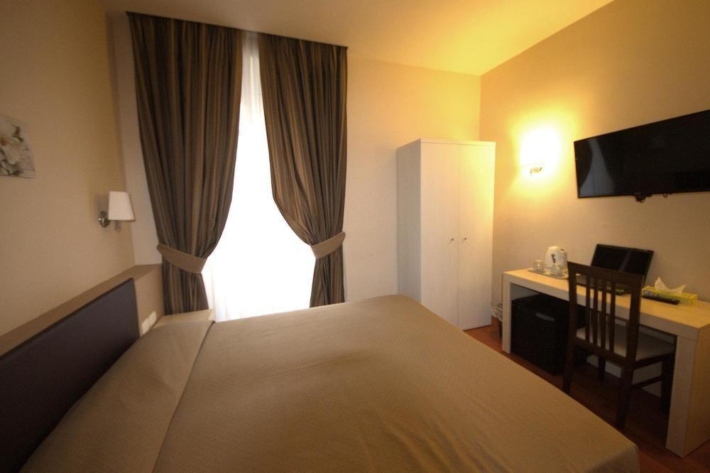 Hotel Saturnia Roma Ngoại thất bức ảnh