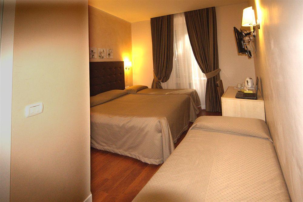 Hotel Saturnia Roma Ngoại thất bức ảnh